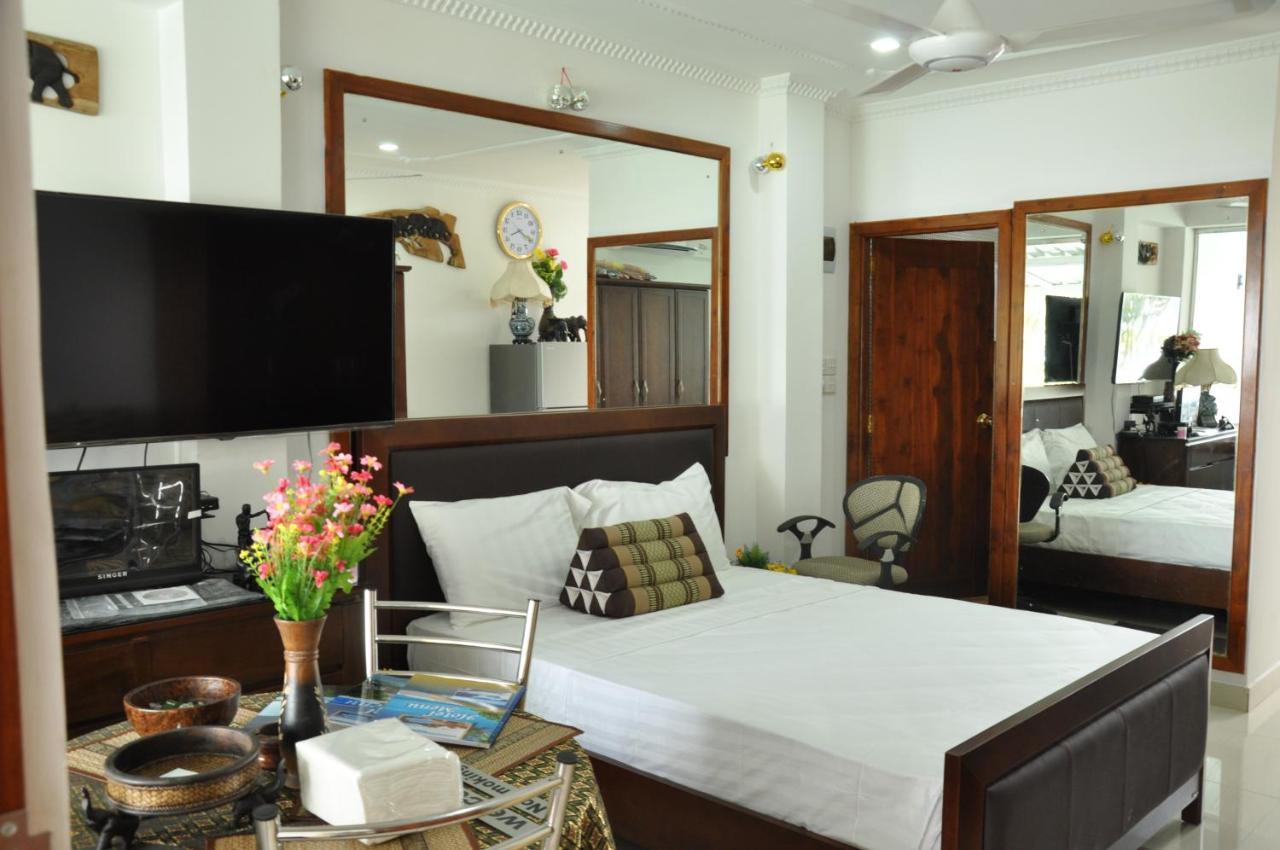 Goviyapana Beach Hotel Ahangama Ngoại thất bức ảnh