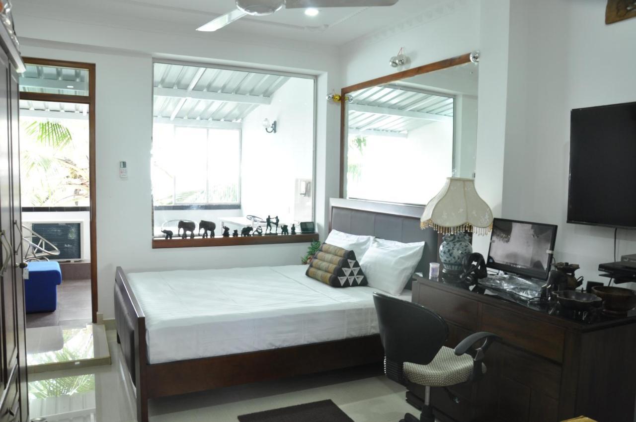 Goviyapana Beach Hotel Ahangama Ngoại thất bức ảnh