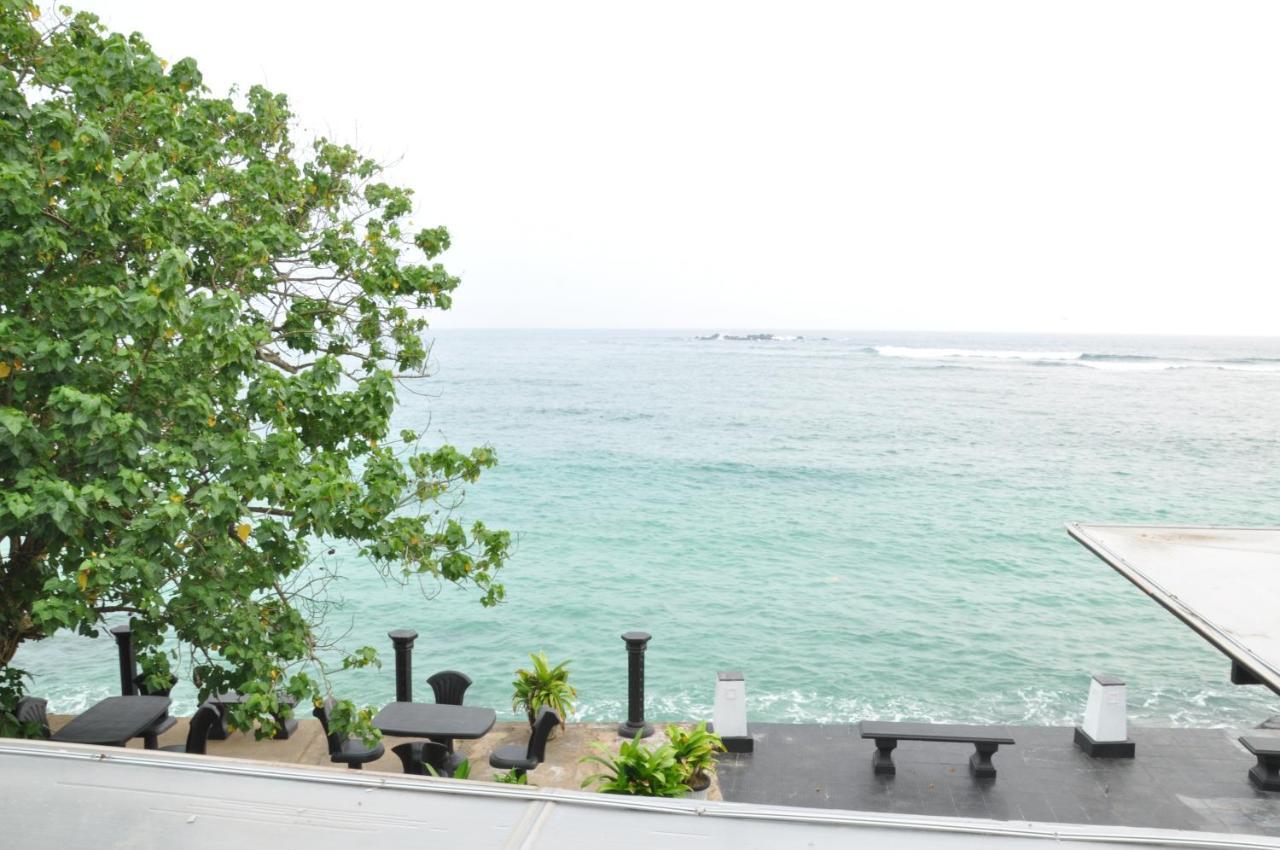 Goviyapana Beach Hotel Ahangama Ngoại thất bức ảnh