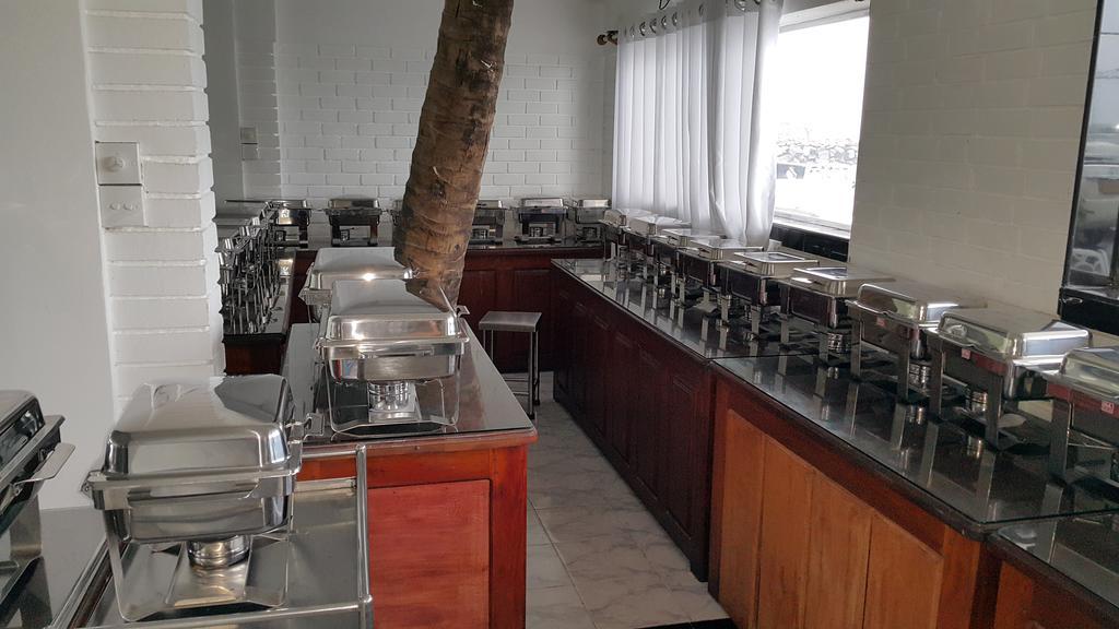Goviyapana Beach Hotel Ahangama Ngoại thất bức ảnh