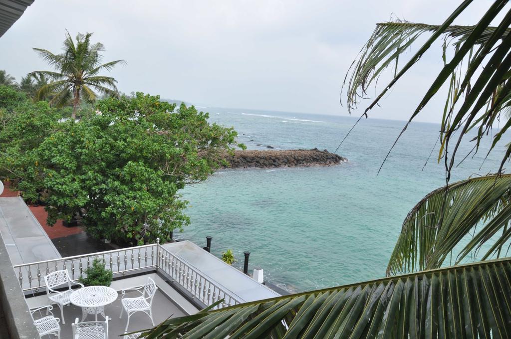Goviyapana Beach Hotel Ahangama Phòng bức ảnh
